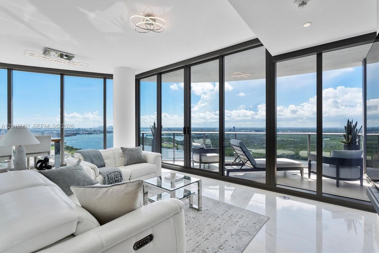 15701 Collins Ave , Unit 3605, Sunny Isles Beach, FL 33160 Photo