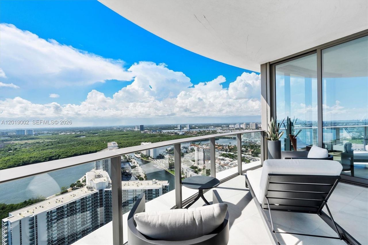 15701 Collins Ave , Unit 3605, Sunny Isles Beach, FL 33160 Photo
