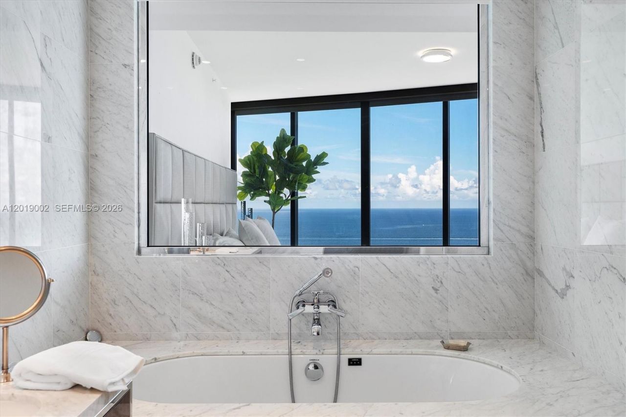 15701 Collins Ave , Unit 3605, Sunny Isles Beach, FL 33160 Photo