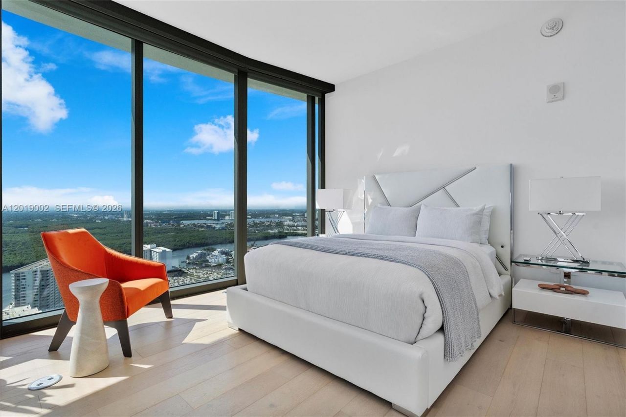 15701 Collins Ave , Unit 3605, Sunny Isles Beach, FL 33160 Photo