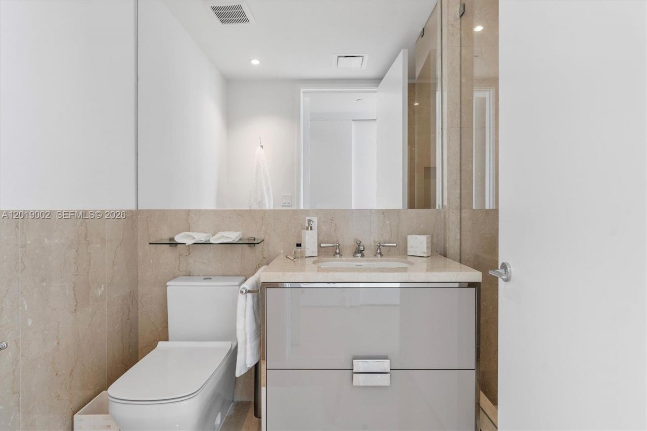 15701 Collins Ave , Unit 3605, Sunny Isles Beach, FL 33160 Photo