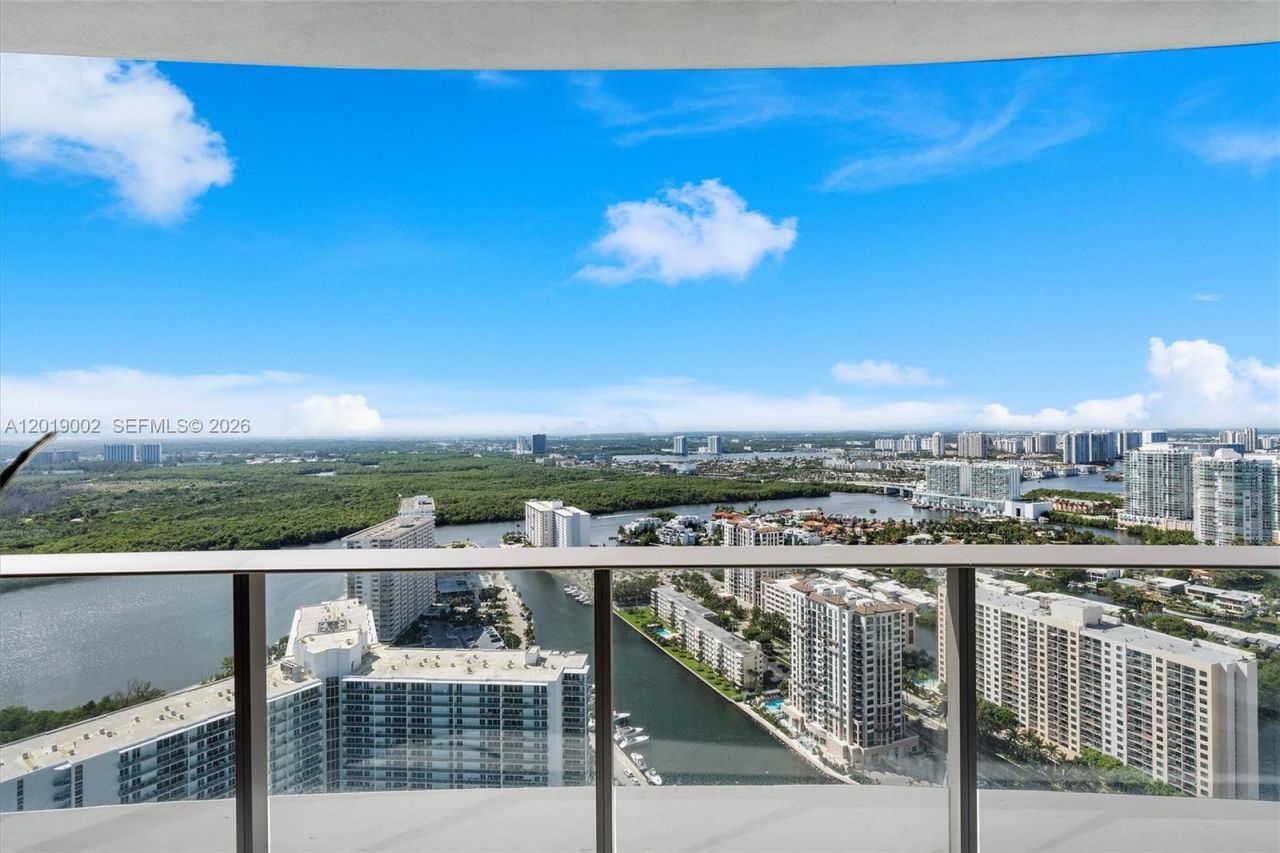 15701 Collins Ave , Unit 3605, Sunny Isles Beach, FL 33160 Photo