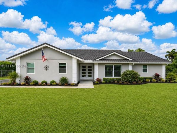 1501 NW 20th St, Homestead, FL 33030