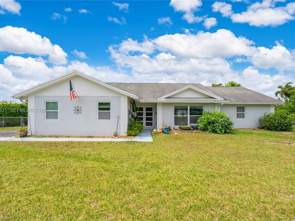 1501 NW 20th St, Homestead, FL 33030
