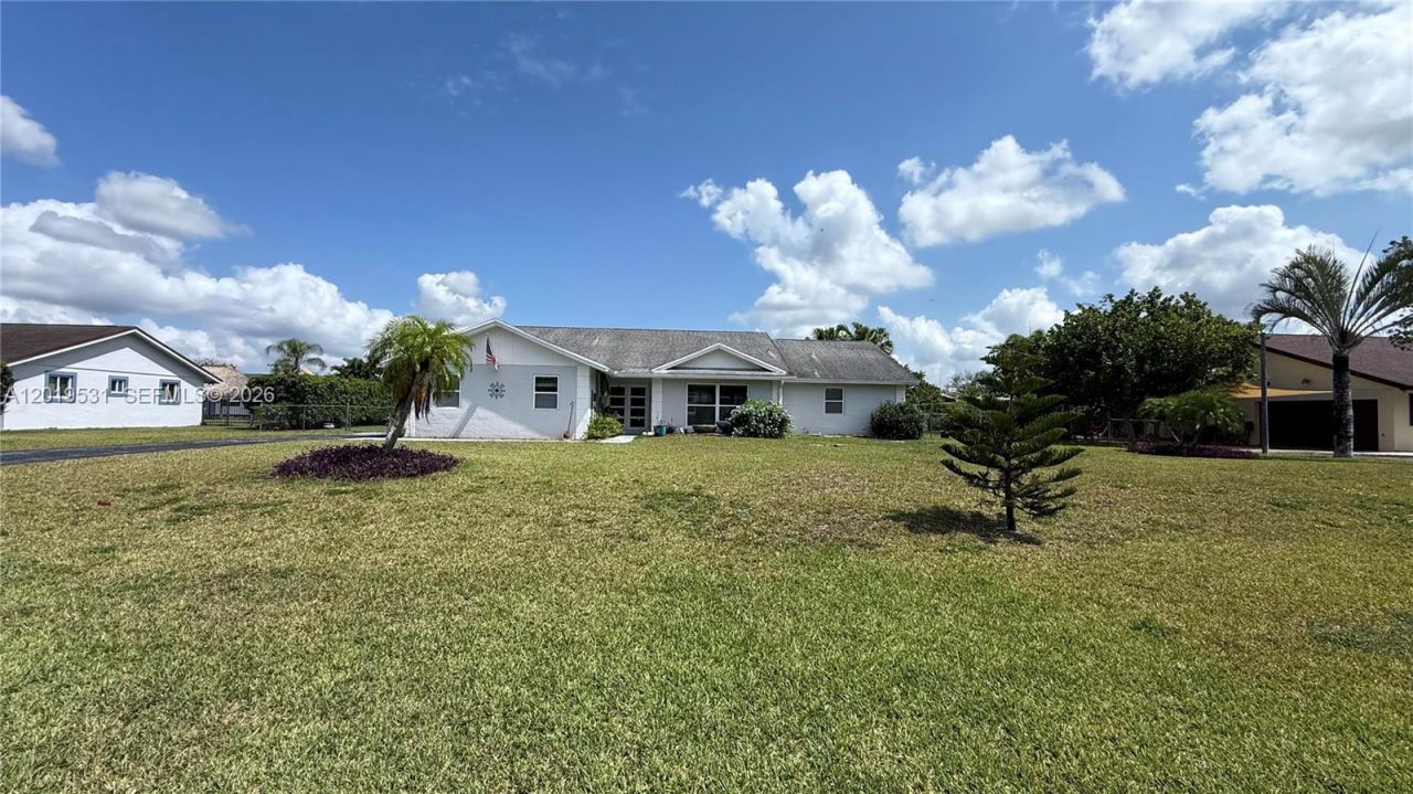1501 NW 20th St, Homestead, FL 33030 Photo