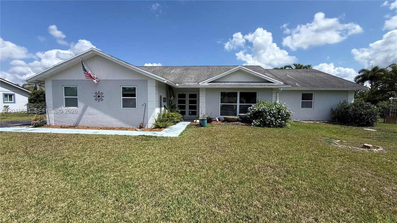 1501 NW 20th St, Homestead, FL 33030 Photo