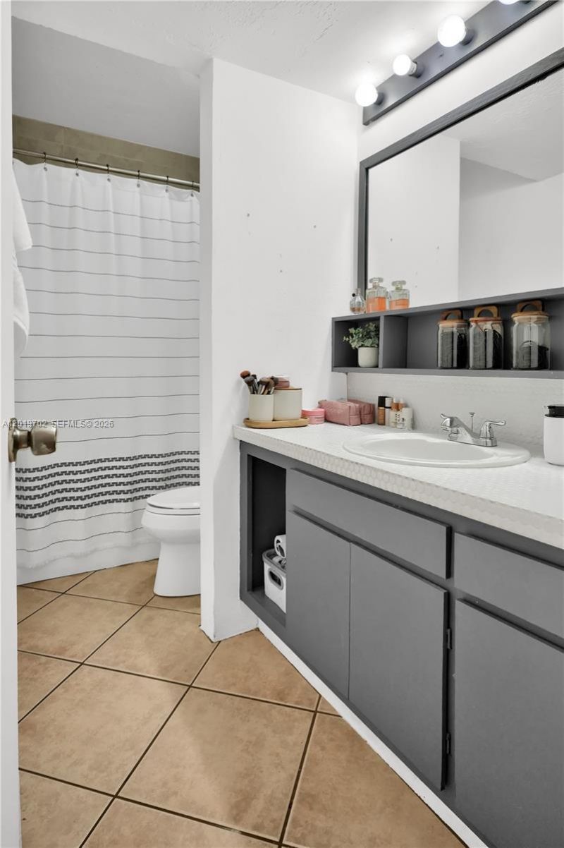 10786 N Kendall Dr , Unit D18, Miami, FL 33176 Photo