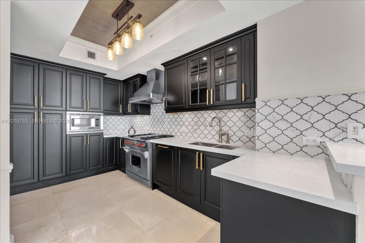 17875 Collins Ave , Unit 3002, Sunny Isles Beach, FL 33160 Photo