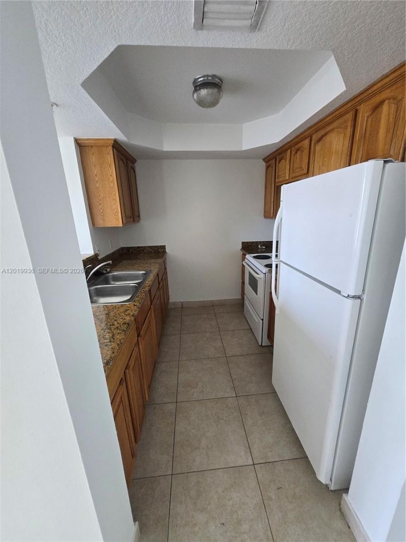 2647 NW 25th Ave , Unit 409, Miami, FL 33142 Photo