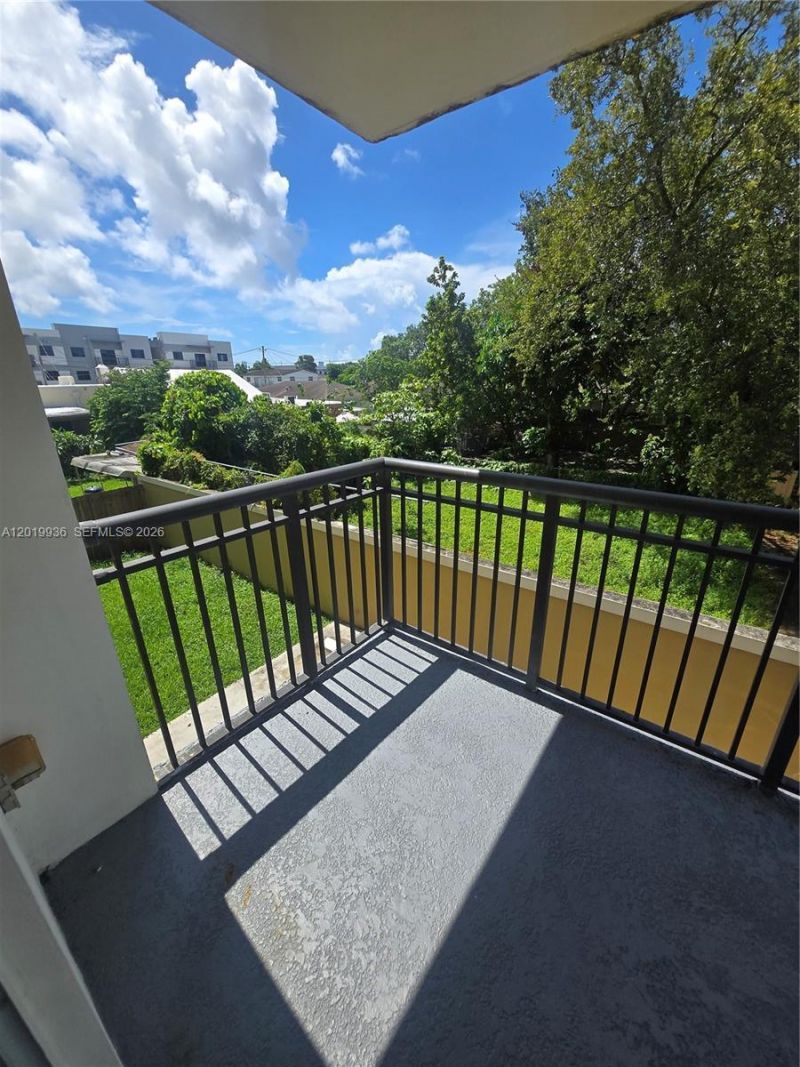 2647 NW 25th Ave , Unit 409, Miami, FL 33142 Photo