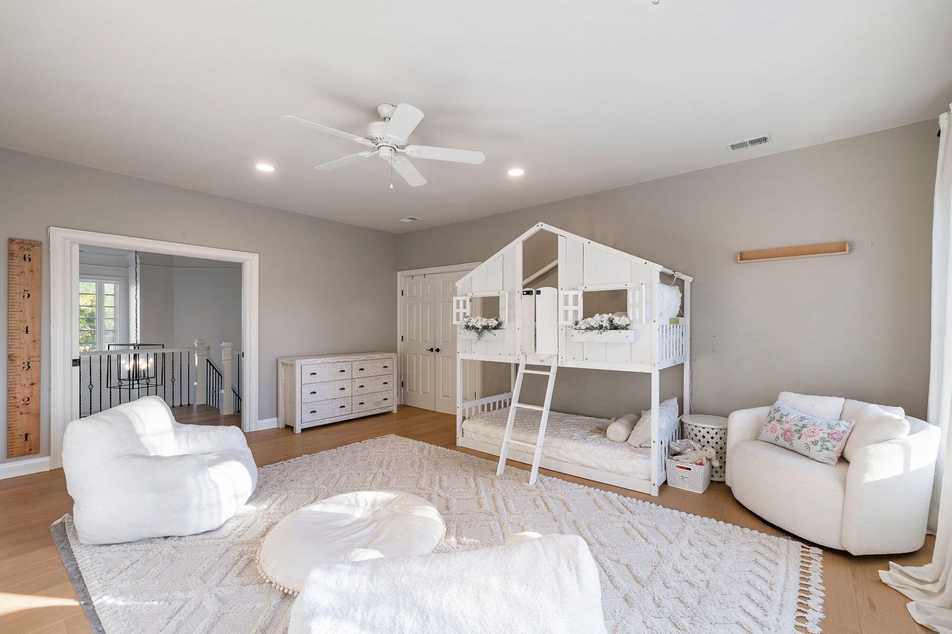 4882 Sound View Drive Photo 35