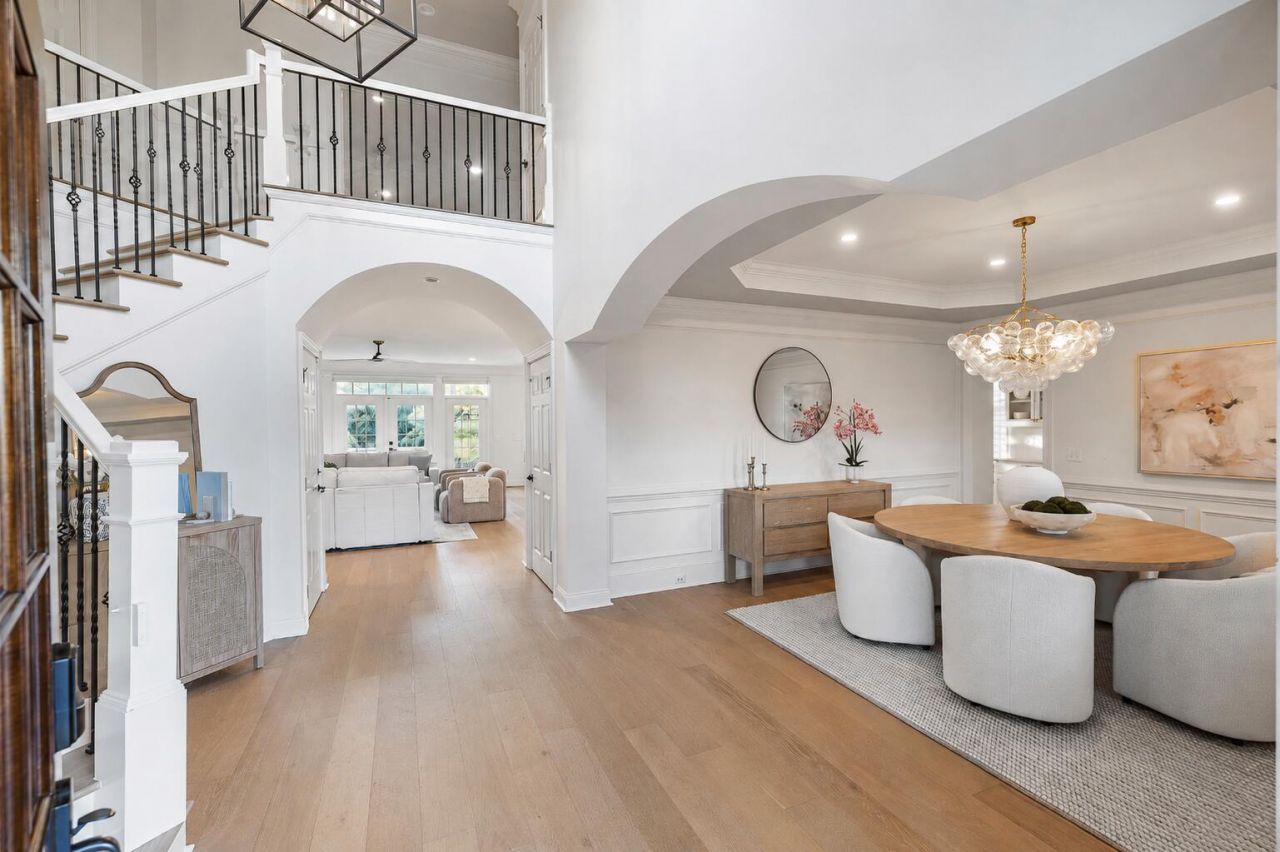 4882 Sound View Drive Photo 8