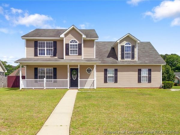 5202 Woodpecker Drive, Hope Mills, NC 28348