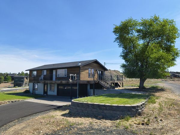 791 SE Grizzly Road, Madras, OR 97741