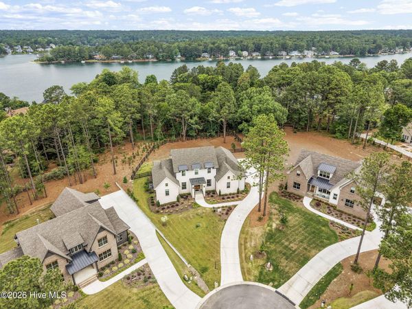 325 Sloan Lane, Pinehurst, NC 28374