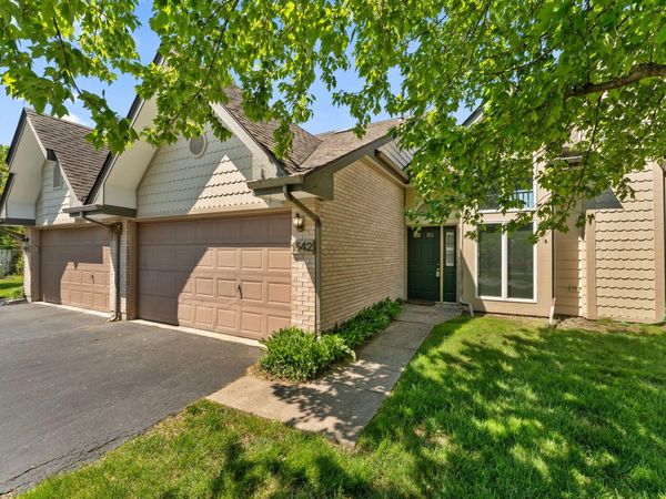 1542 W 93rd Court, Crown Point, IN 46307