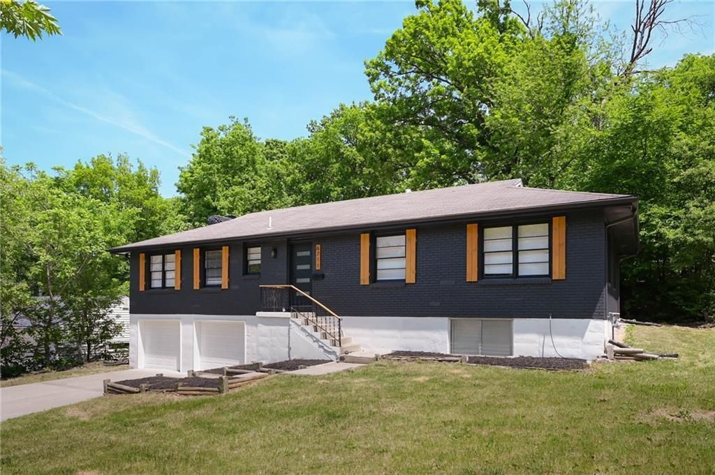 6711 N Broadway Street, Kansas City, MO 64118 Main Photo