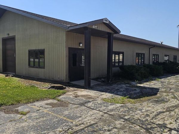 3745 Schuster DRIVE, West Bend, WI 53090
