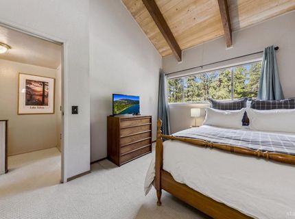 1410 Ski Run Boulevard, Unit 1, South Lake Tahoe, CA 96150 Photo