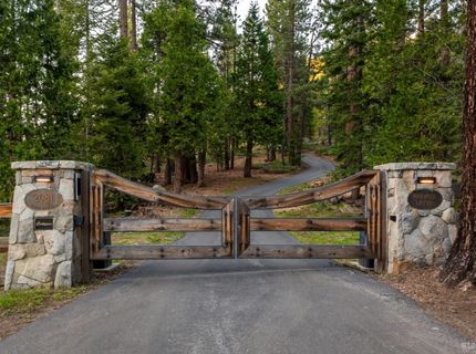 2081 Tahoe Mountain Road, South Lake Tahoe, CA 96150 Photo
