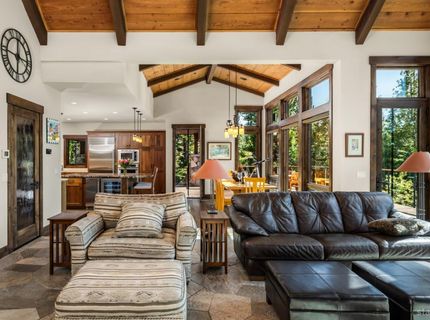 2081 Tahoe Mountain Road, South Lake Tahoe, CA 96150 Photo