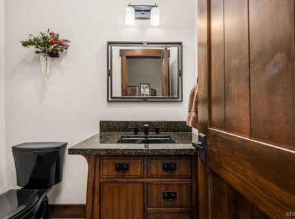 2081 Tahoe Mountain Road, South Lake Tahoe, CA 96150 Photo