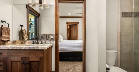 2081 Tahoe Mountain Road, South Lake Tahoe, CA 96150 Photo