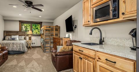 2081 Tahoe Mountain Road, South Lake Tahoe, CA 96150 Photo