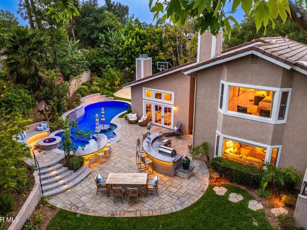8 Faculty Court, Thousand Oaks, CA 91360