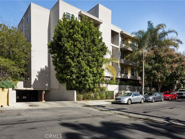 11115 Acama, Unit 207, Studio City, CA 91602