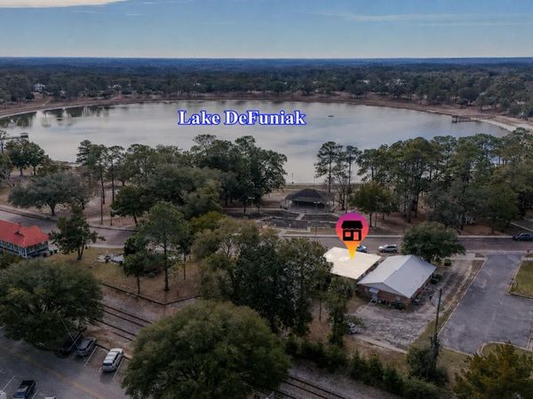 1184 Circle Drive, Unit C, DeFuniak Springs, FL 32435
