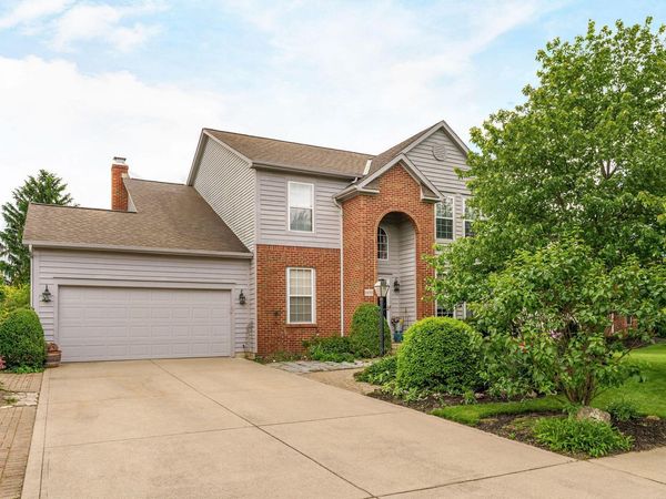 6693 Spring Run Drive , Westerville, OH 43082