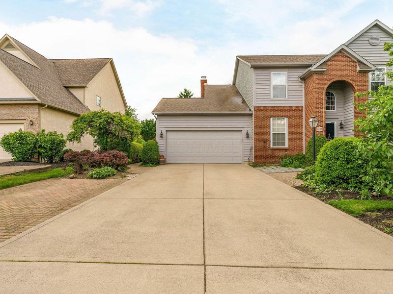 6693 Spring Run Drive, Westerville, OH 43082 Photo 2