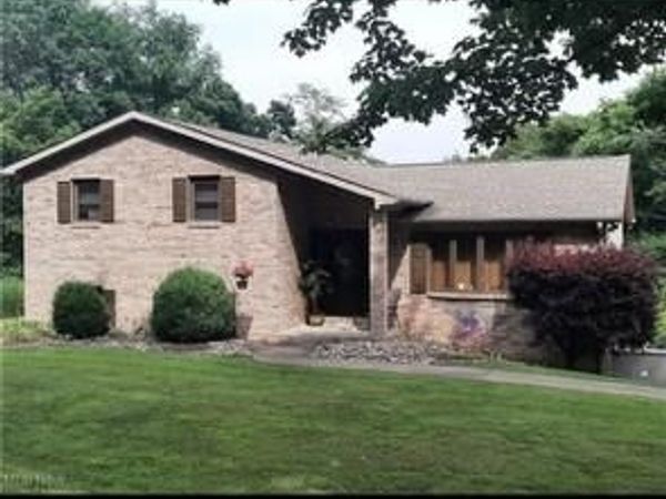 186 Hunter Lane, Colliers, WV 26035