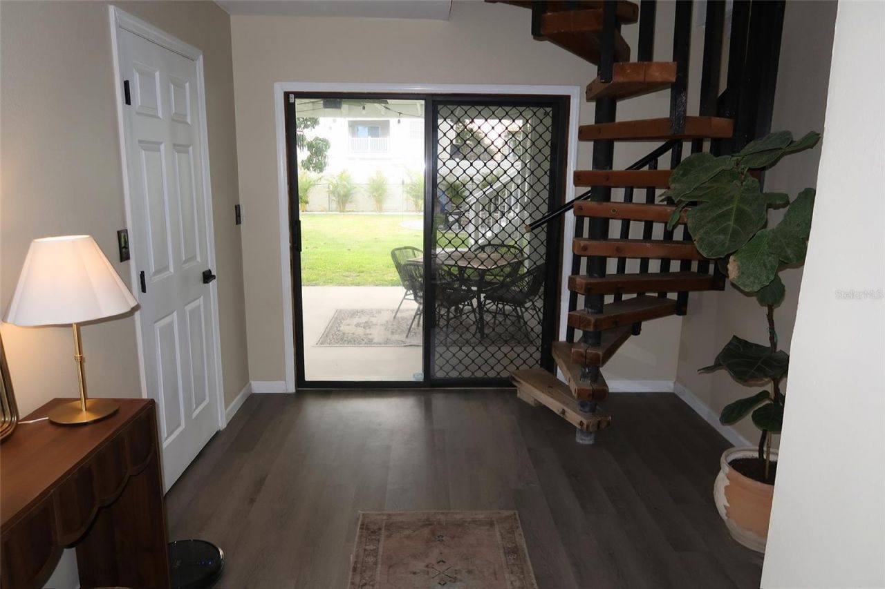 5945 Venetian Boulevard Ne, Saint Petersburg, FL 33703 Photo