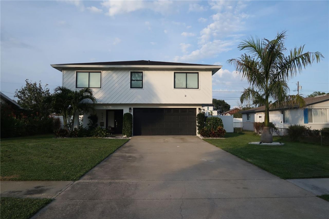 5945 Venetian Boulevard Ne, Saint Petersburg, FL 33703 Photo