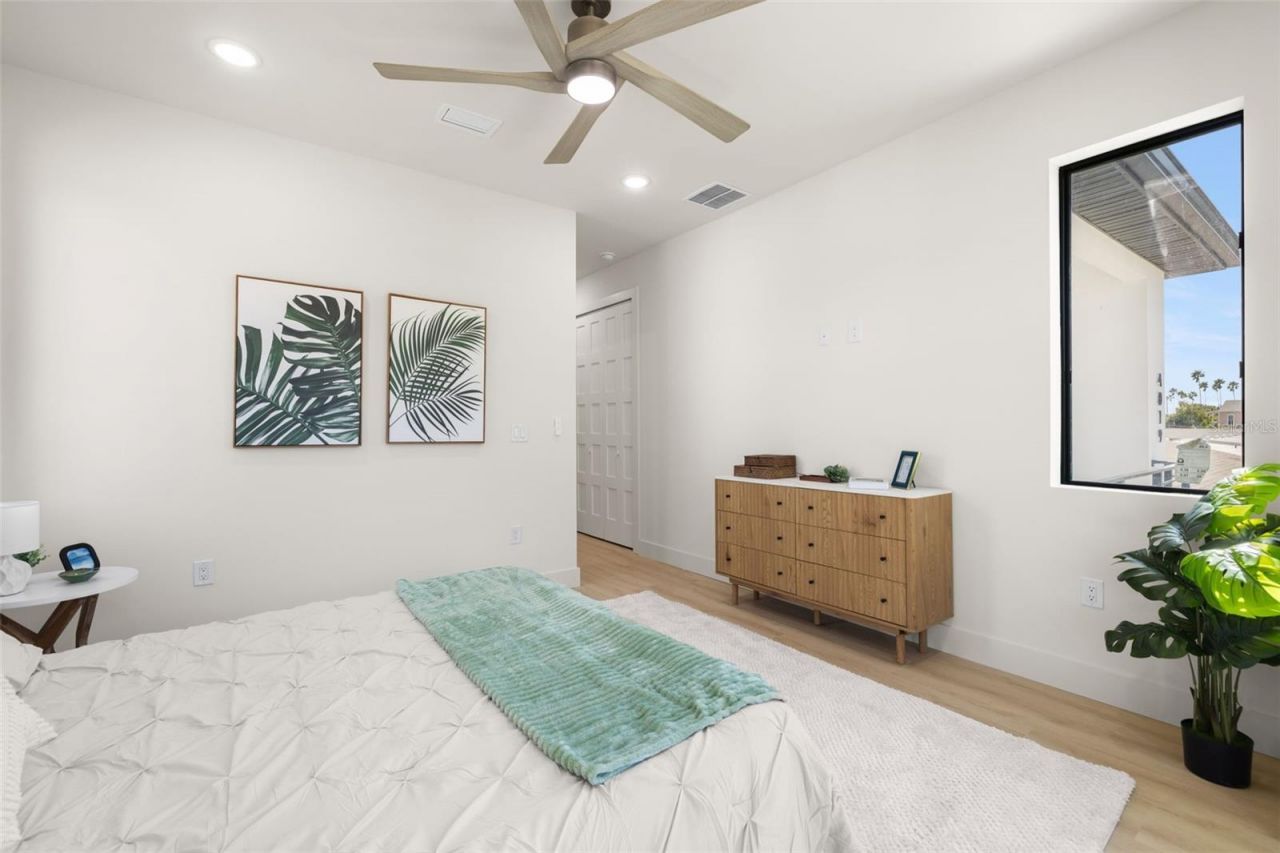 4019 Harrisburg Street Ne, Saint Petersburg, FL 33703 Photo