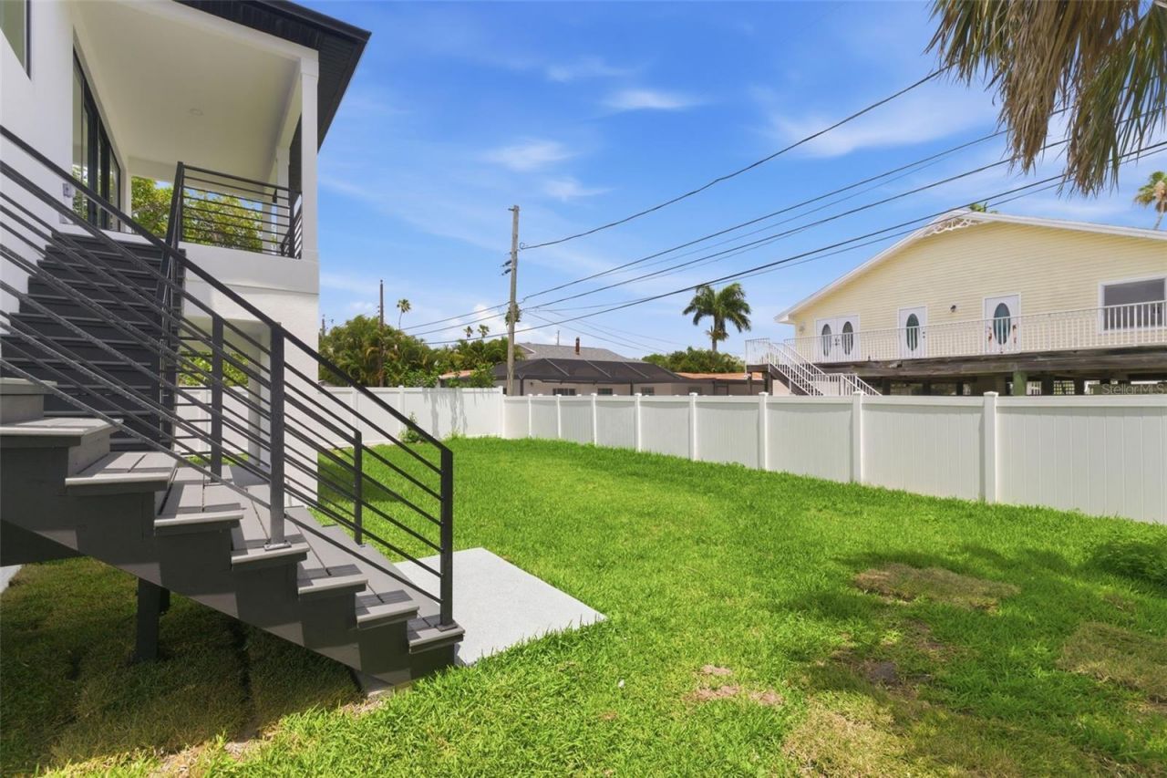 4019 Harrisburg Street Ne, Saint Petersburg, FL 33703 Photo