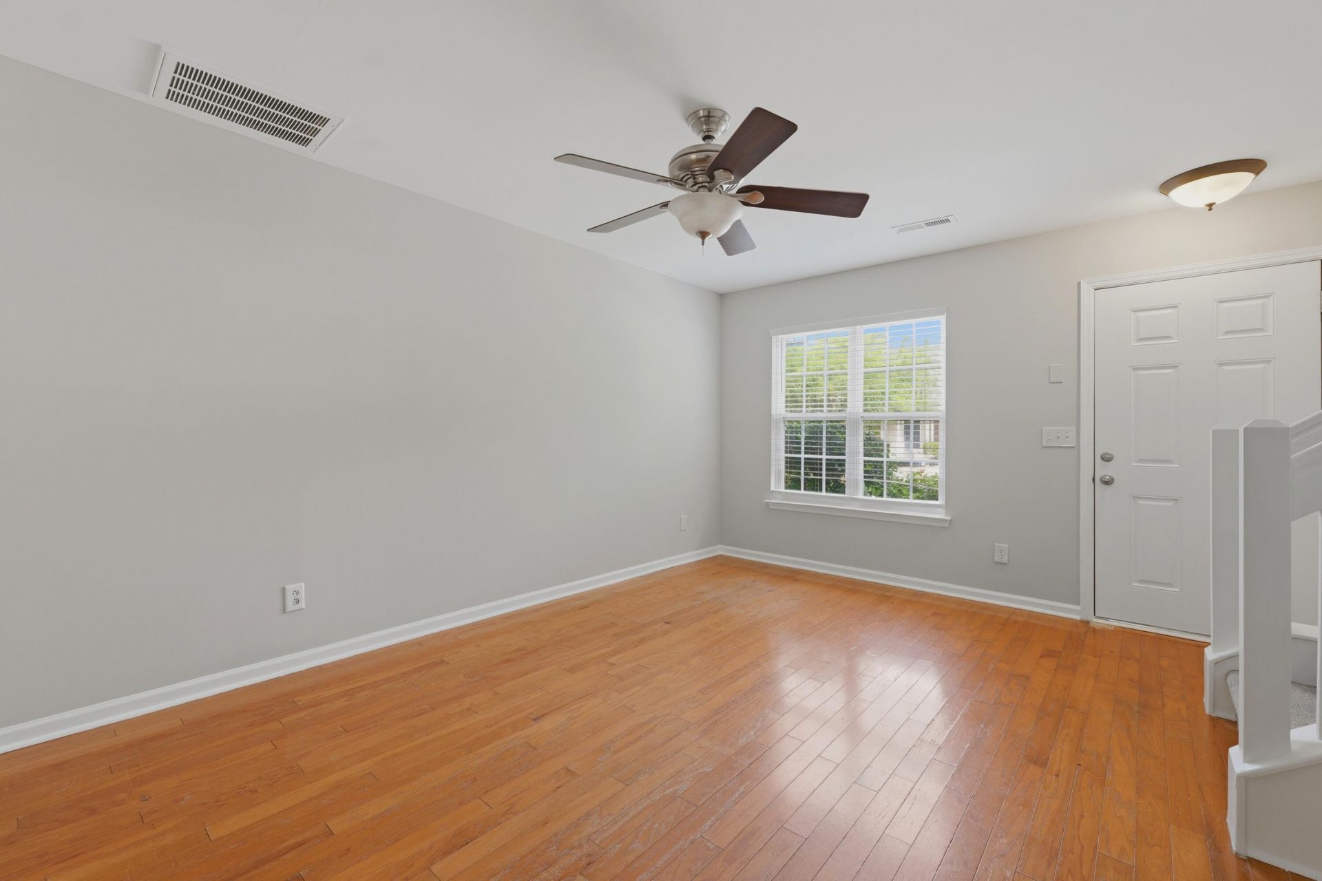 464 Doane Way Photo 12