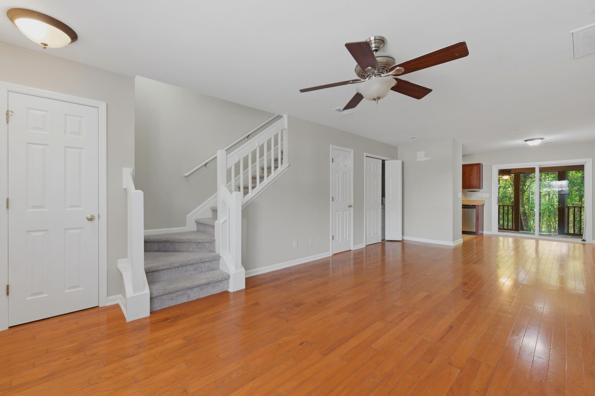 464 Doane Way Photo 15