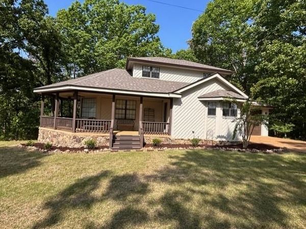 420 LAKESHORE LN, Counce, TN 38326