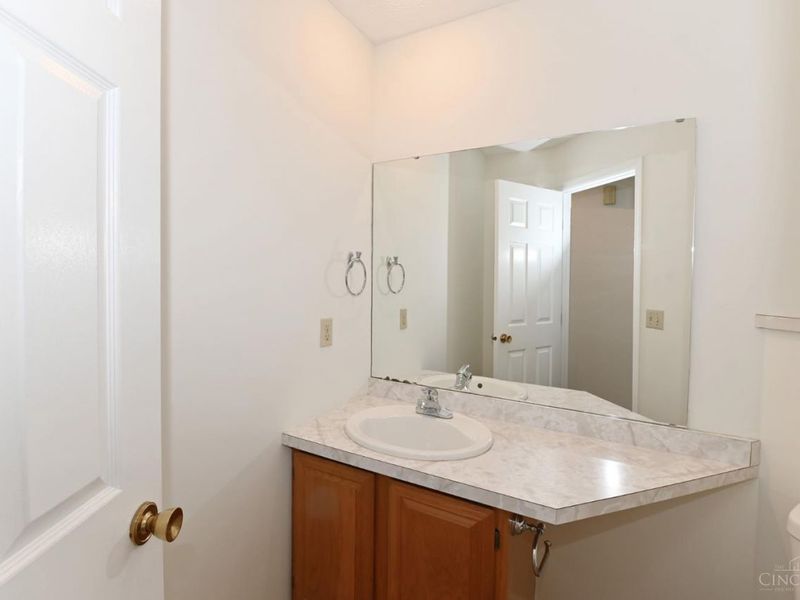 11528 Symmes Gate Lane, Symmes Township, OH 45249 Photo 9