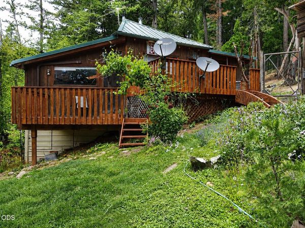 4280 Lower Wolf Creek Road, Wolf Creek, OR 97497