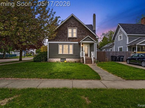305 N Almont Avenue, Imlay City, MI 48444