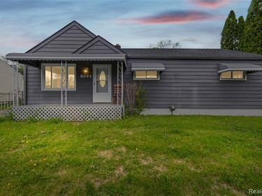 8044 Pelham Road, Taylor, MI 48180