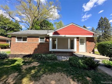 17604 Wakenden, Redford Twp, MI 48240