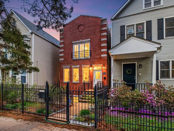 2641 N Marshfield Avenue , Chicago, IL 60614