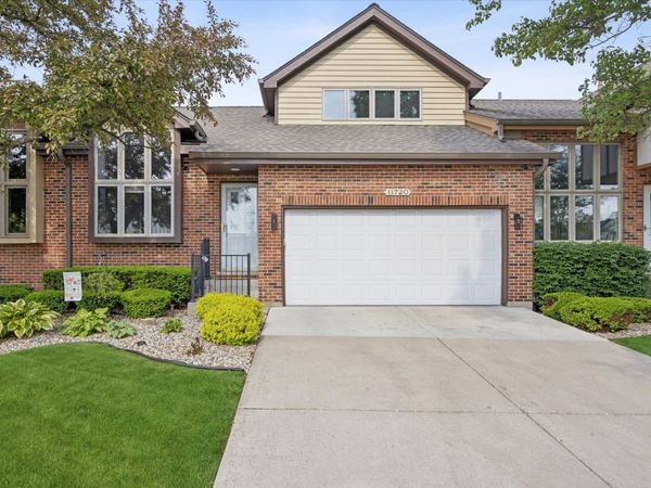 11720 Seagull Lane, Palos Heights, IL 60463