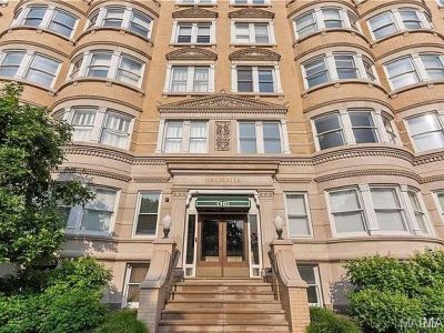 10 N Kingshighway Boulevard , Unit 2CS, Saint Louis, MO 63108 Main Photo