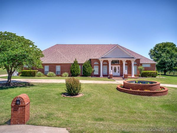 11 Longacre Drive , Ramona, OK 74061